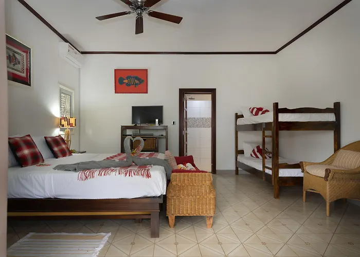 D'anse Boileau & Restaurant Chez Plume Hotel Anse Boileau