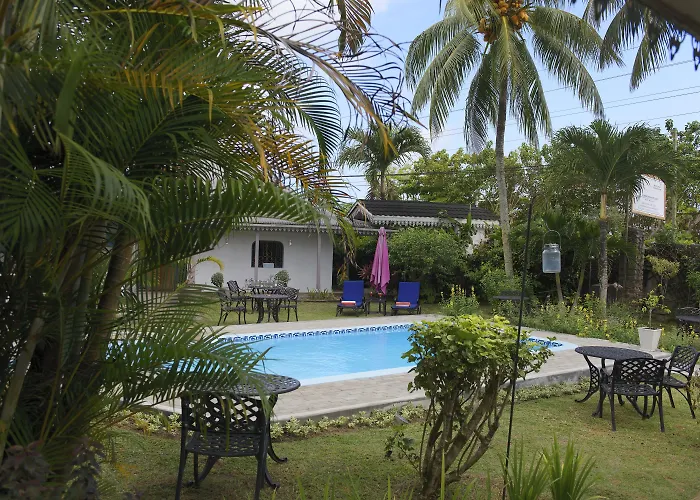 D'anse Boileau & Restaurant Chez Plume Hotel 4*
