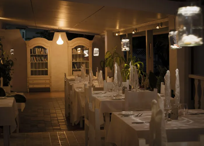 D'anse Boileau & Restaurant Chez Plume Hotel